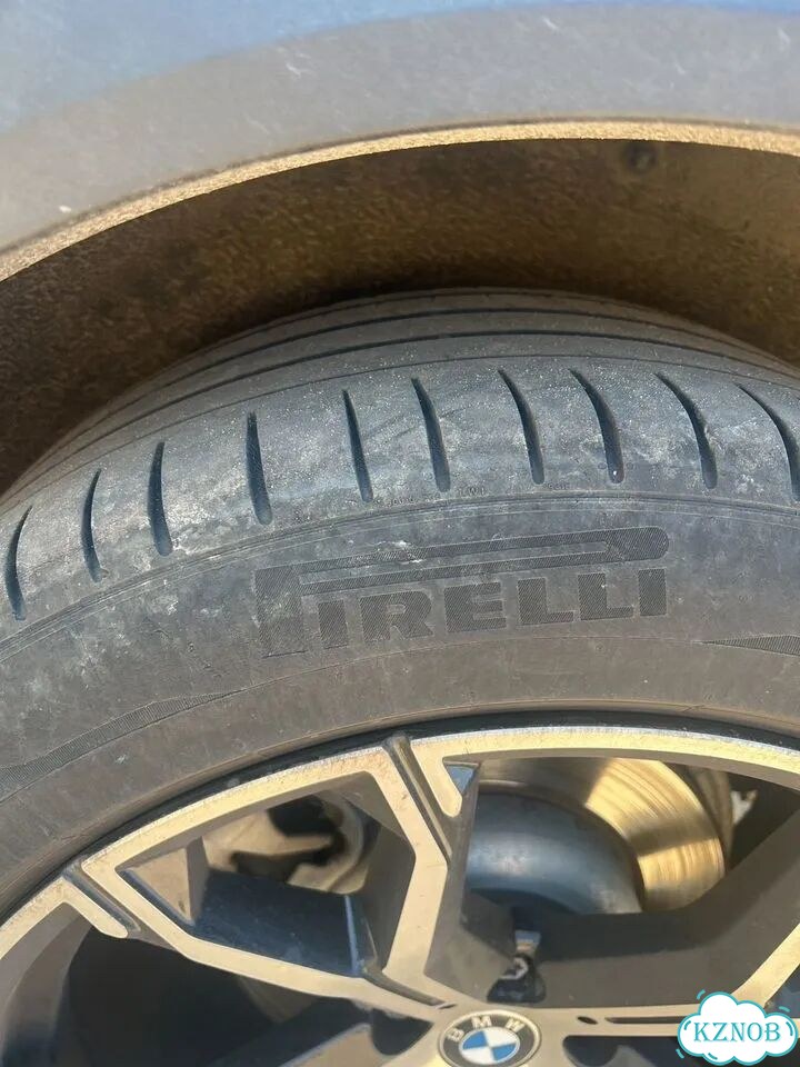 Pirelli P Zero 305/40 R20 фото 2