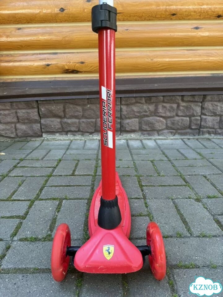 Самокат трехколесный ferrari фото 3