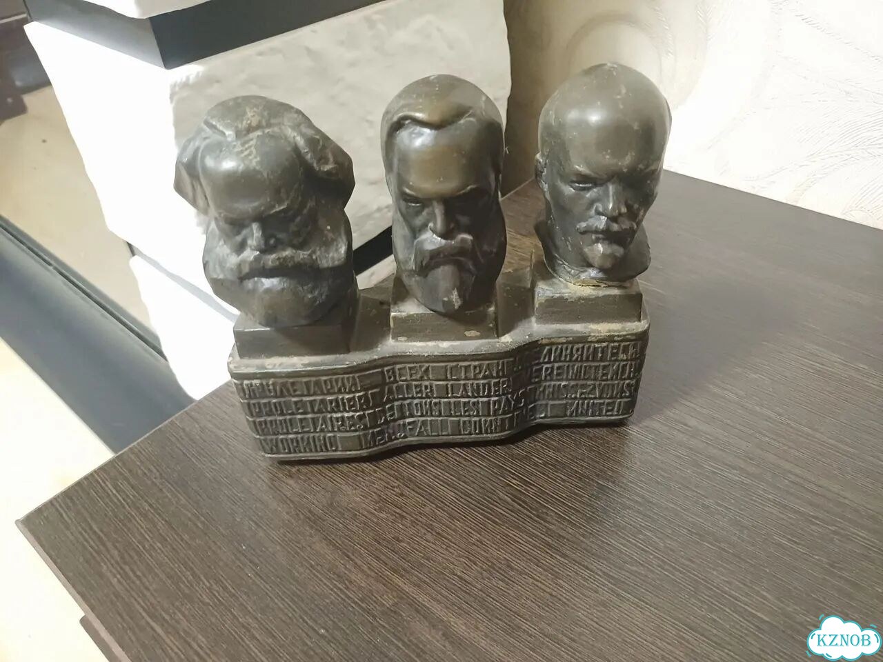 Статуэтка постамент фото 1