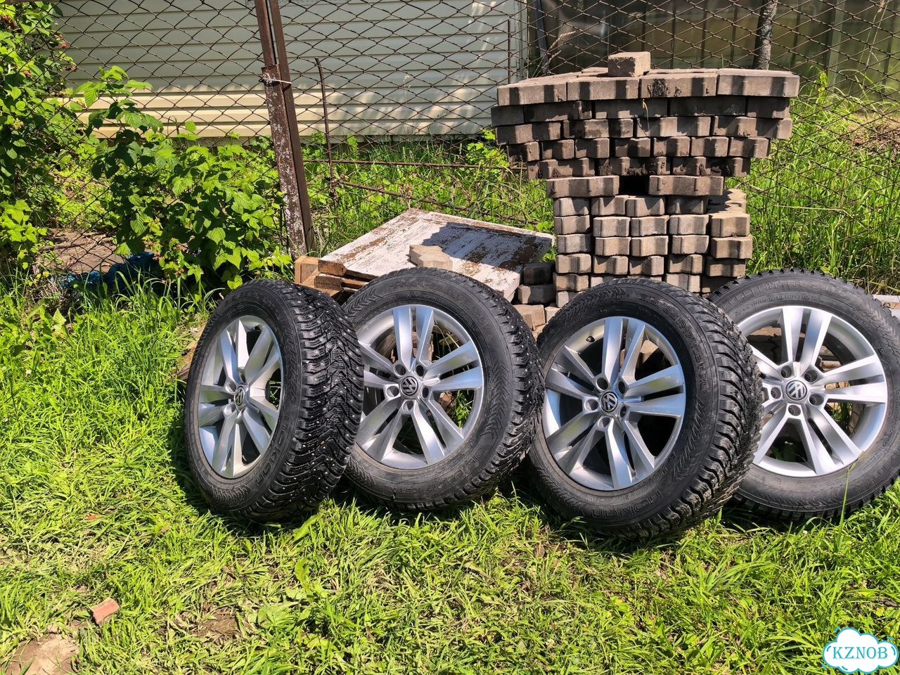 Nokian hakkapelita 8 SUV 215/65 R17 фото 1