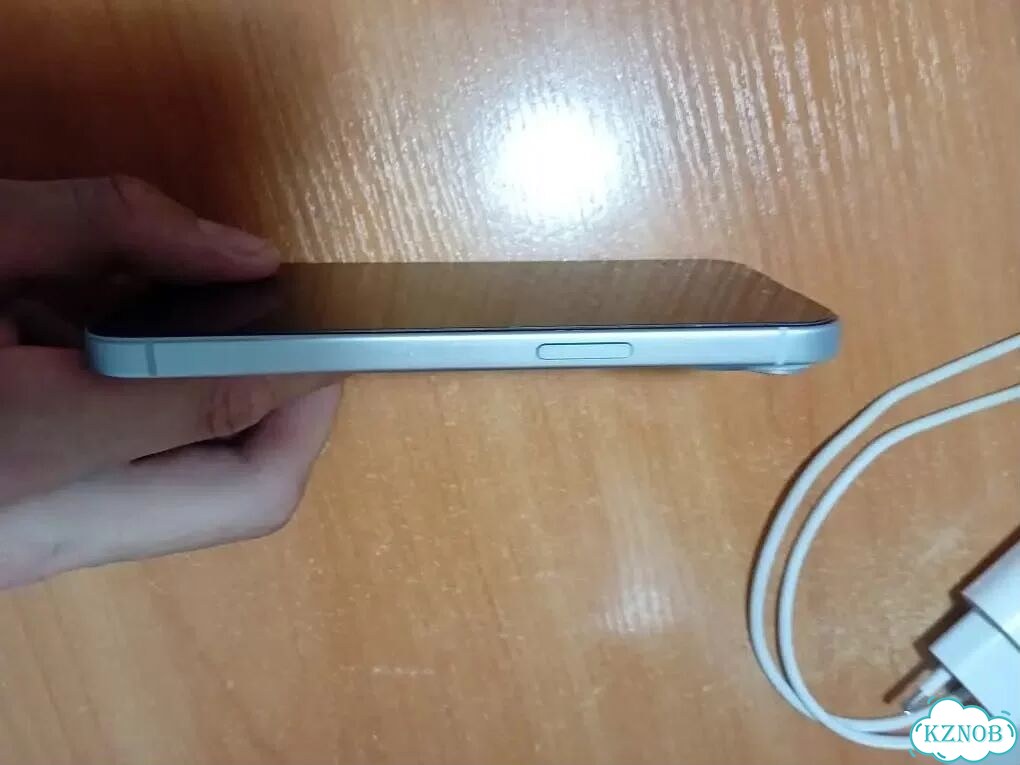 iPhone 15 фото 3