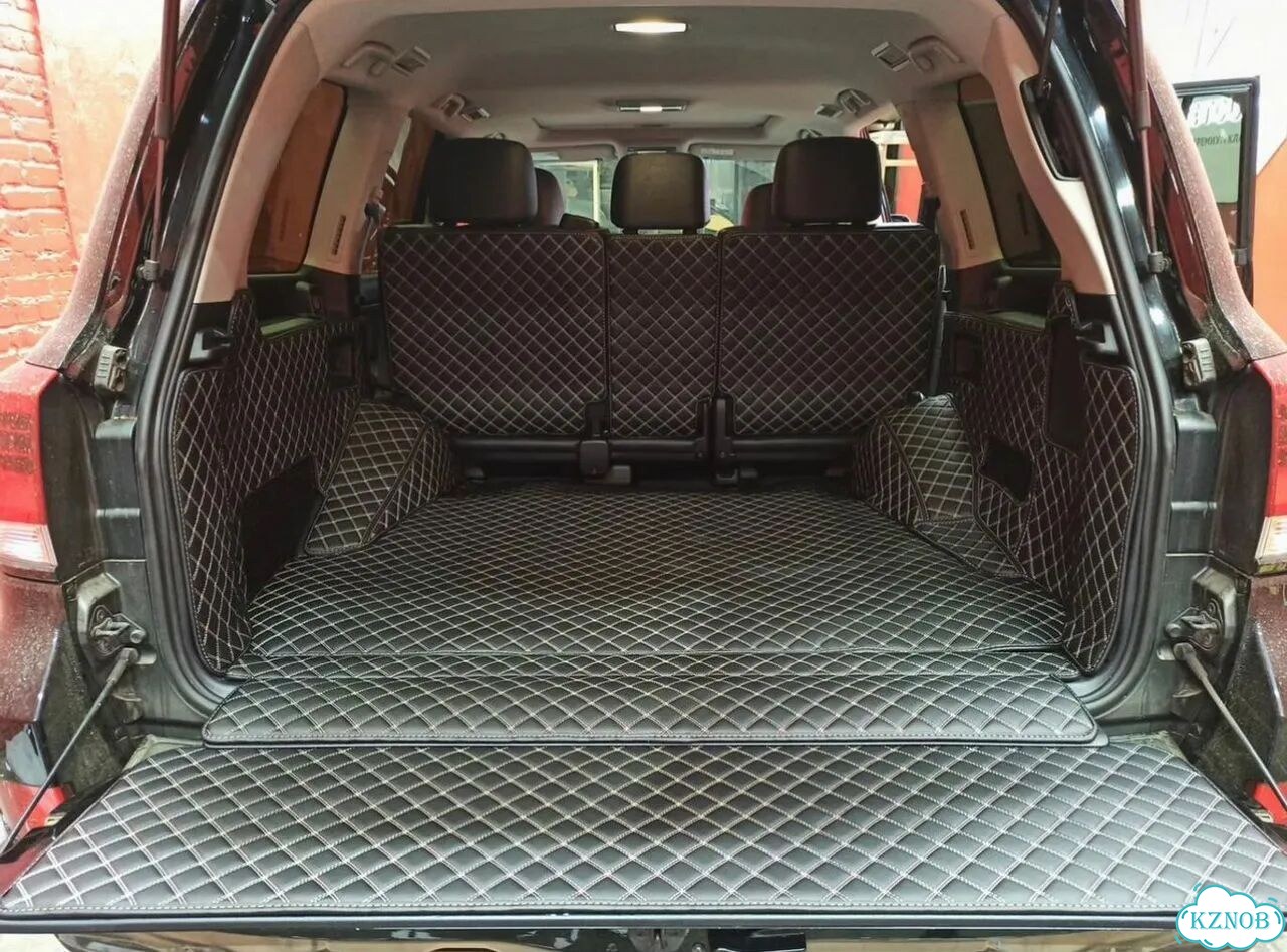 3D коврики в багажник toyota land cruiser 200 фото 1