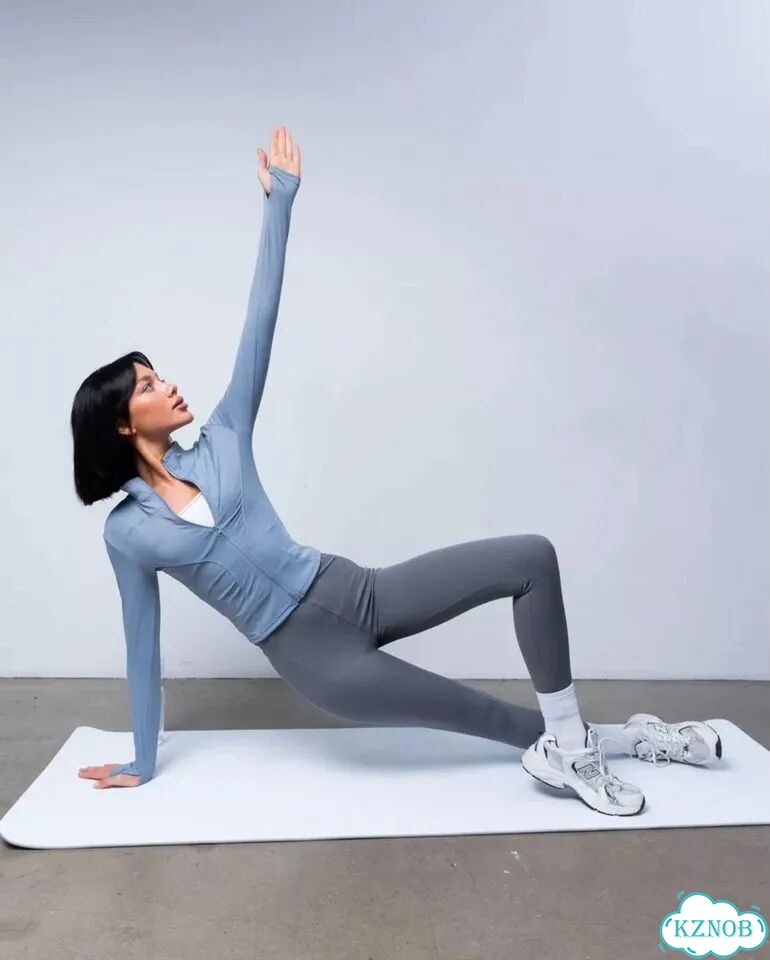 Спортивный рашгард SportCraft на молнии (Размер L) фото 4