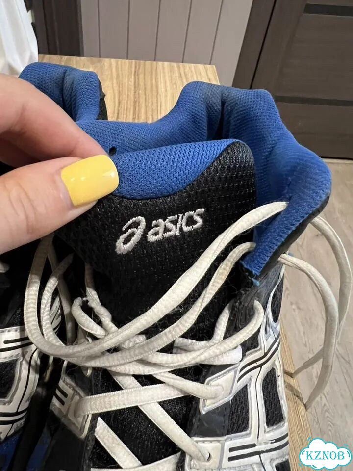 Кроссовки мужские волейбольные asics фото 2