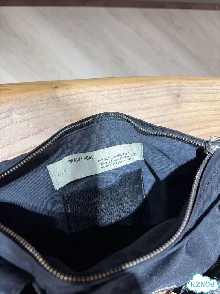 Off-White Main Label оригинал, отличное фото 2