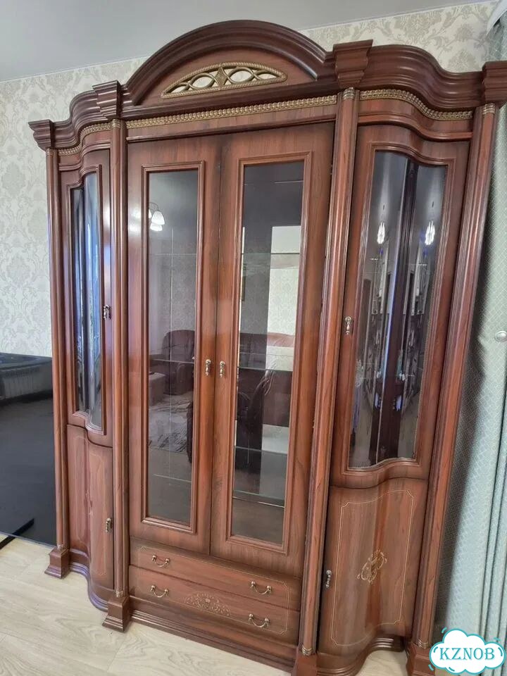 Шкаф распашной четырёхстворчатый классическая фото 2