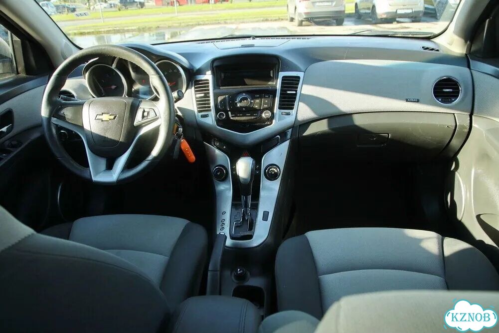 Chevrolet Cruze 1.6 AT, 2010, 109 000 км фото 12