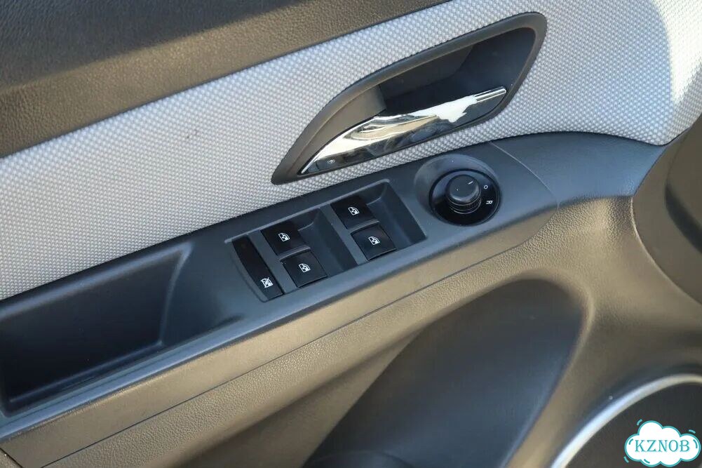 Chevrolet Cruze 1.6 AT, 2010, 109 000 км фото 16