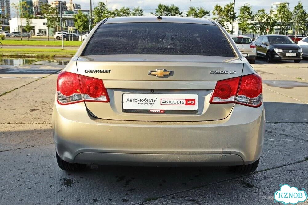 Chevrolet Cruze 1.6 AT, 2010, 109 000 км фото 7