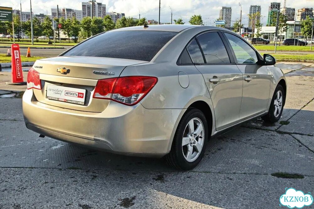 Chevrolet Cruze 1.6 AT, 2010, 109 000 км фото 8