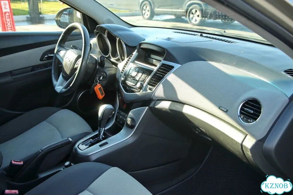 Chevrolet Cruze 1.6 AT, 2010, 109 000 км фото 9