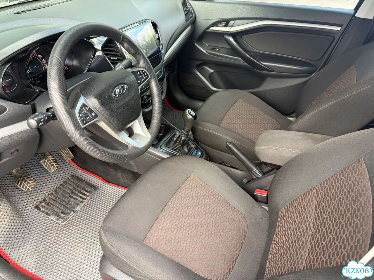 ВАЗ (LADA) Vesta 1.8 MT, 2018, 138 280 км фото 12