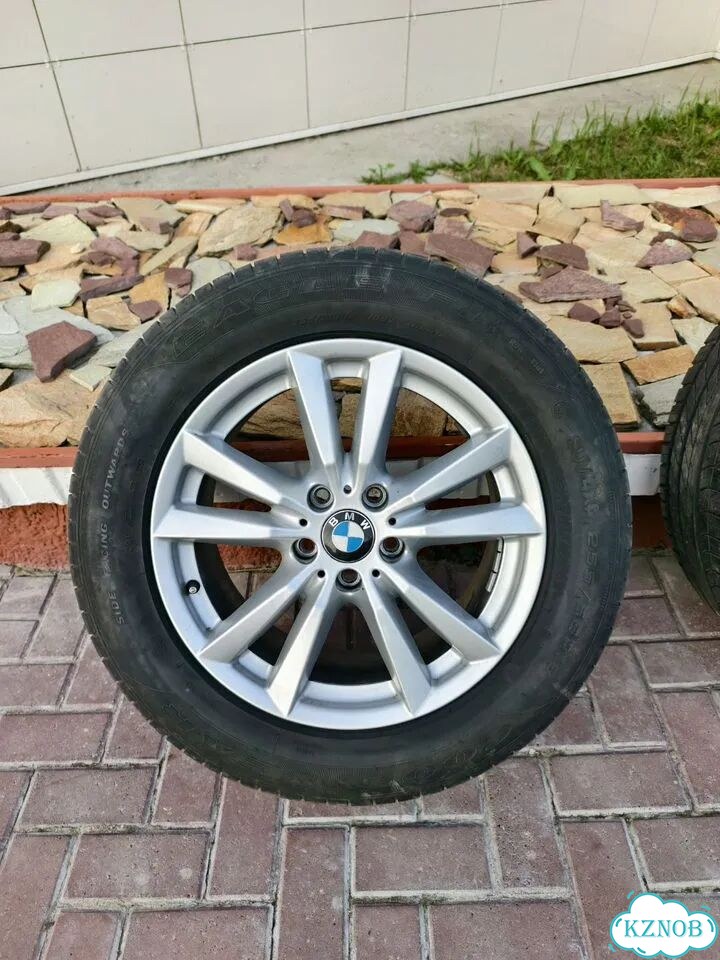 Комплект оригинальных r18 колес на BMW x5 F15 фото 2