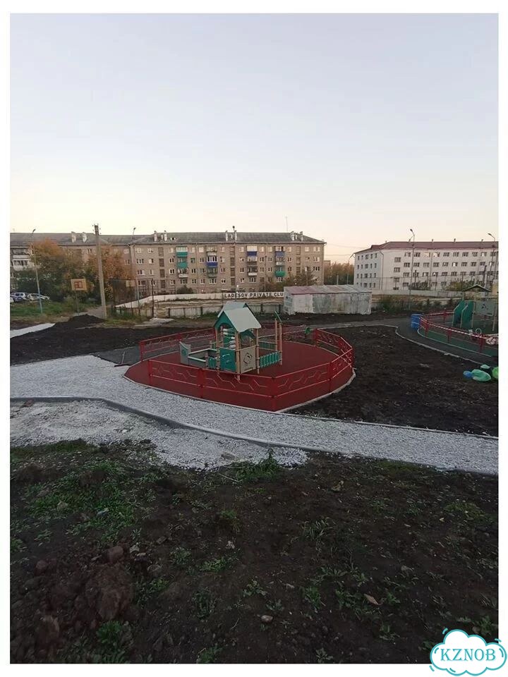 Покрытие из резиновой крошки для двора фото 5