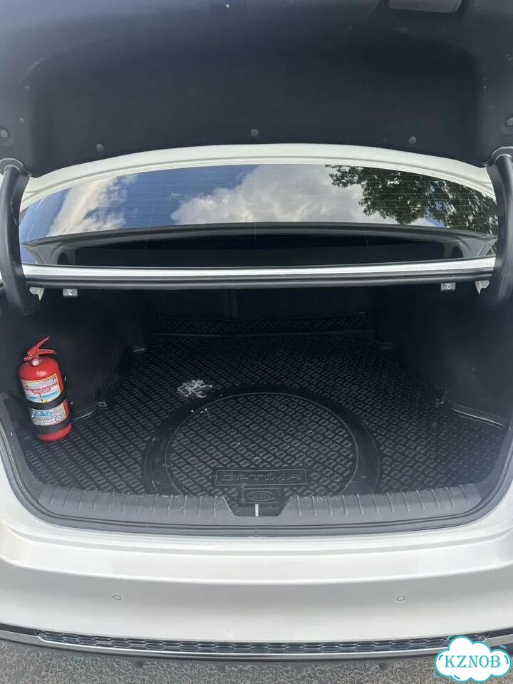 Kia Optima 2.0 AT, 2019, 240 000 км фото 9