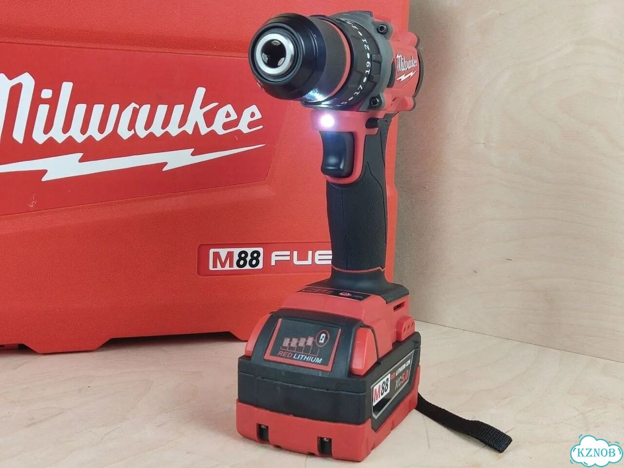 Шуруповерт Milwaukee 21V бесщеточный ударный 75Nm фото 5