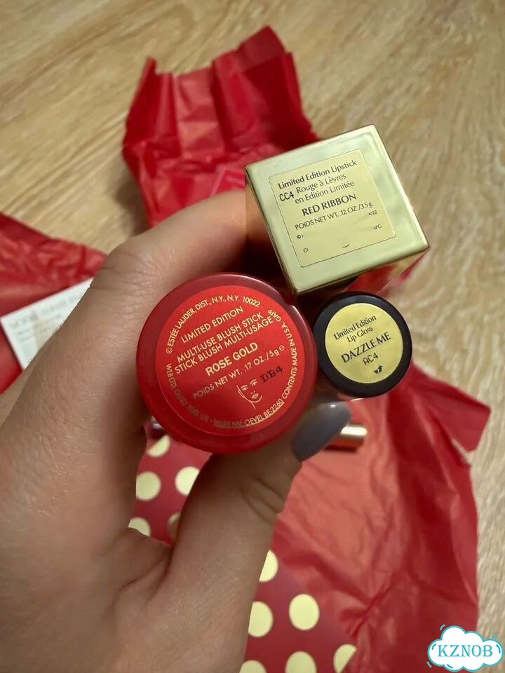 Набор косметики Estée Lauder тушь тени румяна фото 3