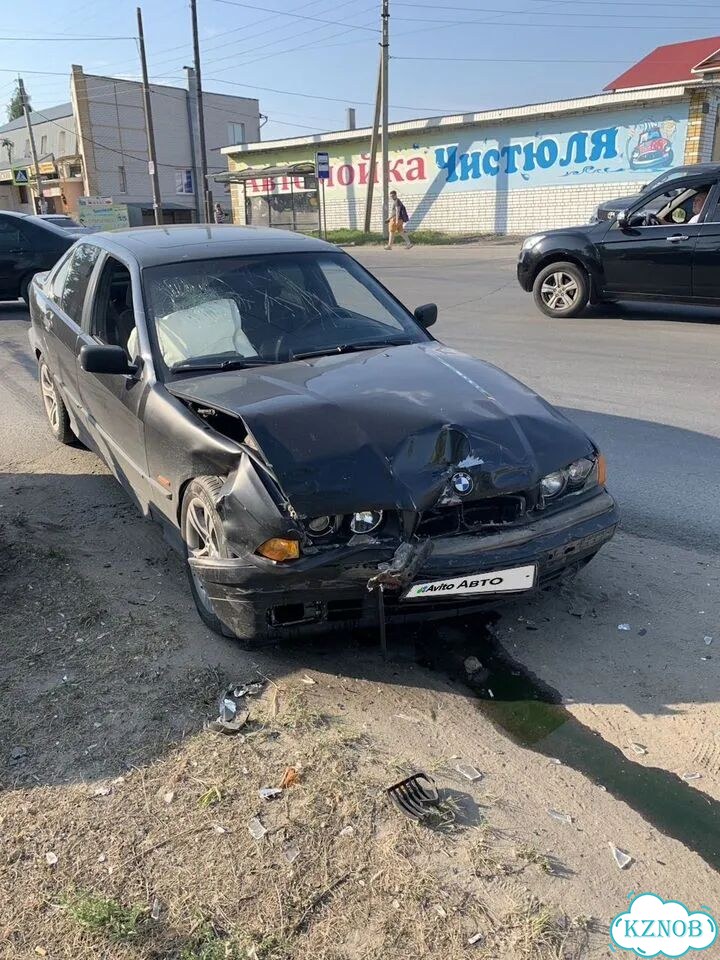 BMW 3 серия 1.6 MT, 1992, битый, 7 000 км фото 1