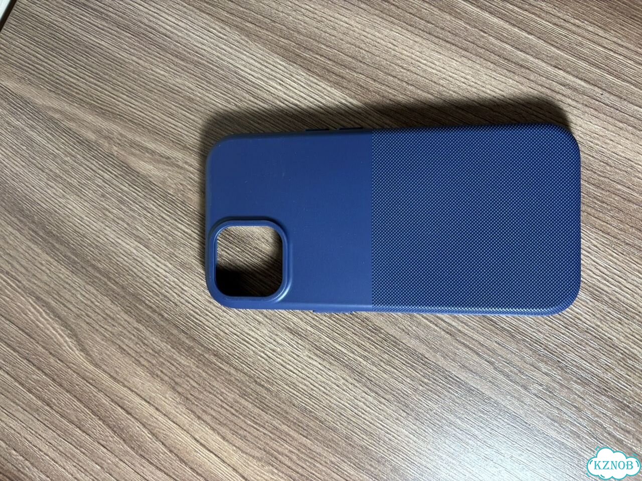 Силиконовый пупырчатый чехол iPhone 15 фото 3