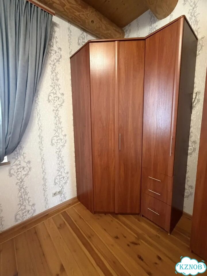 Шкаф распашной трёхстворчатый фото 1