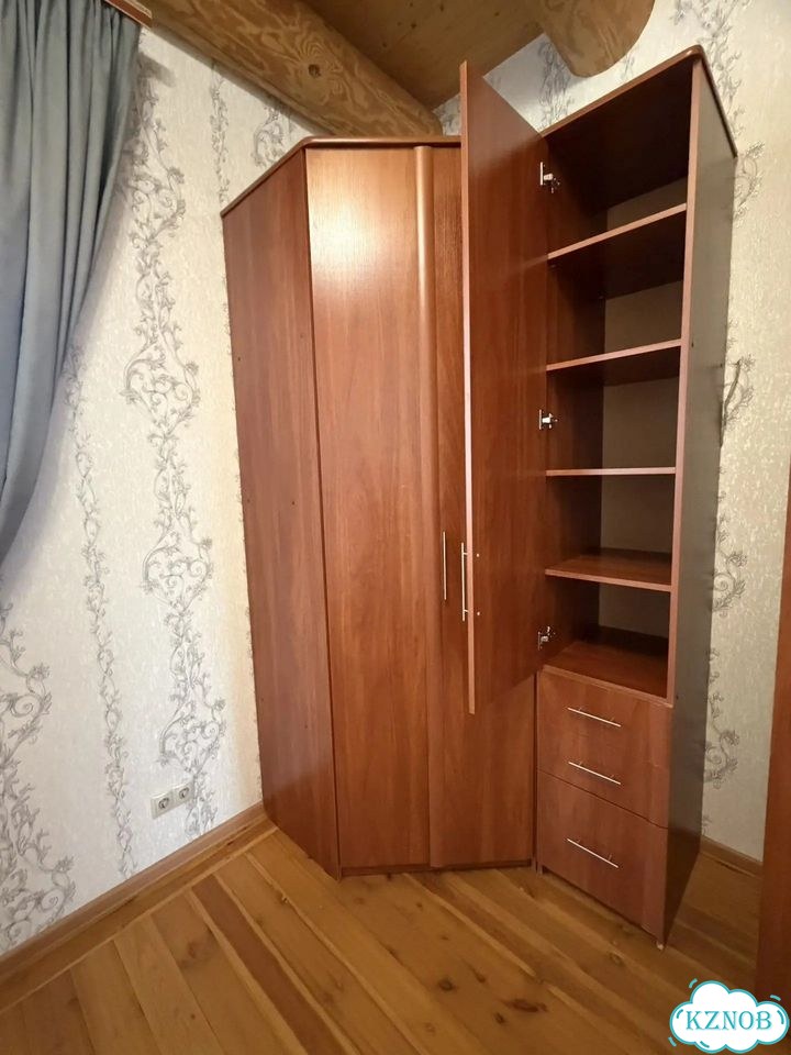 Шкаф распашной трёхстворчатый фото 2