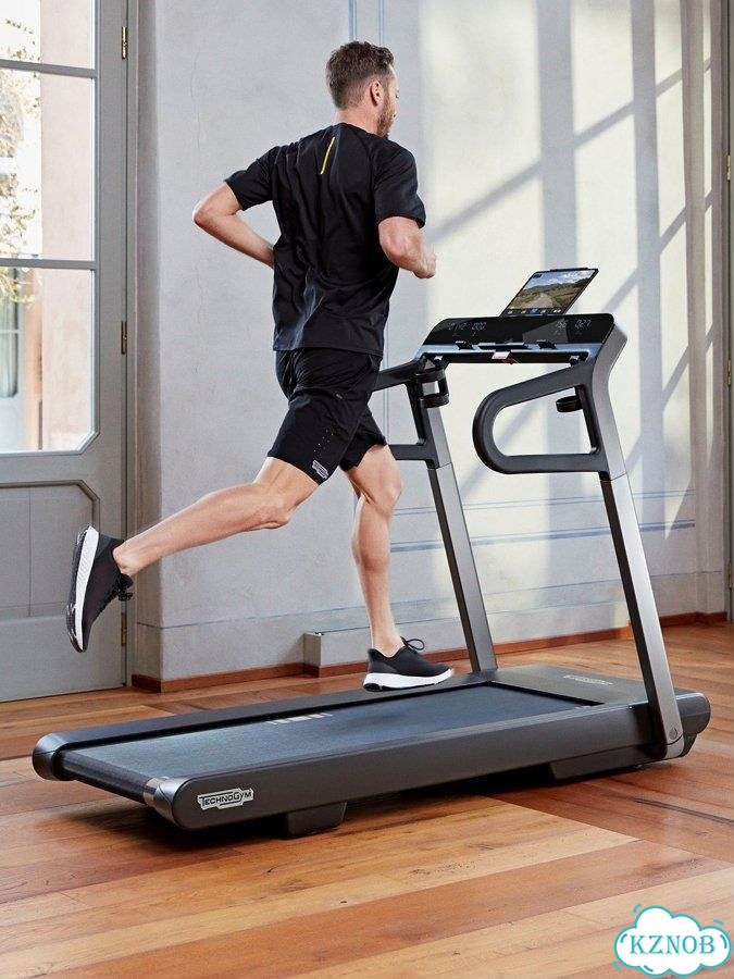 Беговая дорожка Technogym MyRun фото 1