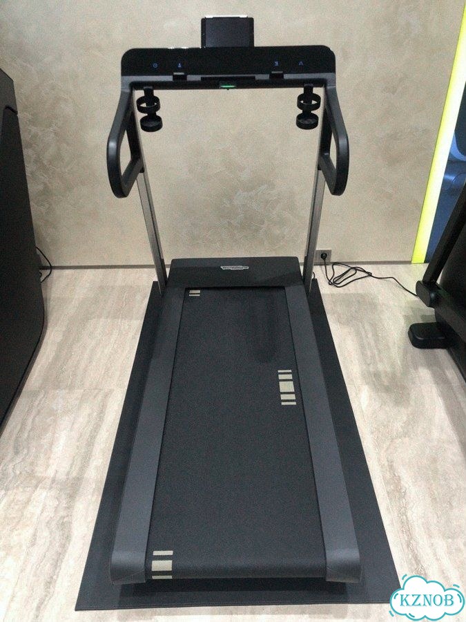 Беговая дорожка Technogym MyRun фото 10