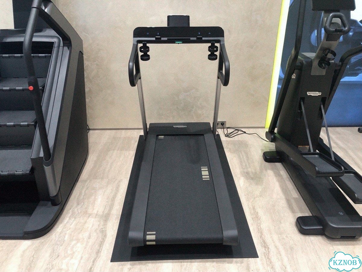 Беговая дорожка Technogym MyRun фото 6