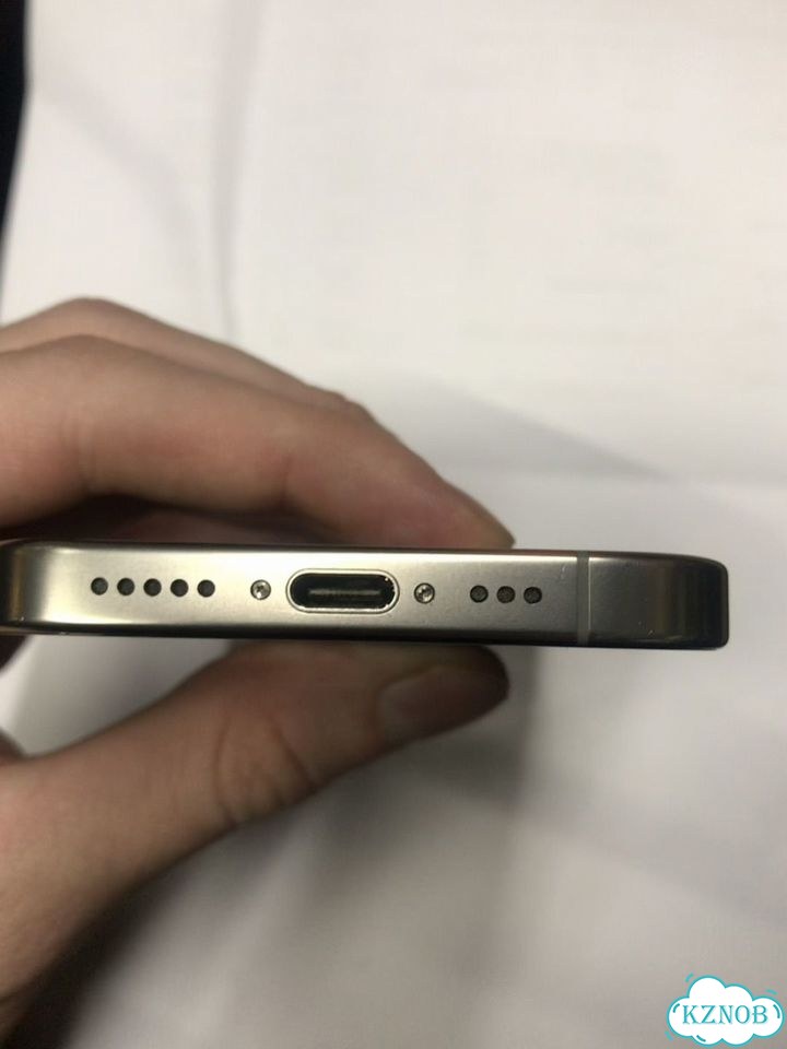 iPhone 16 Pro, 128 ГБ, eSIM фото 4