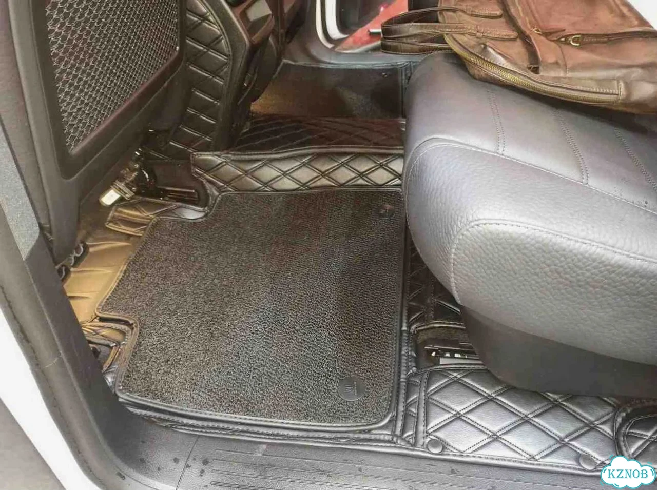3Д коврики из экокожи MB GLS X167 фото 2