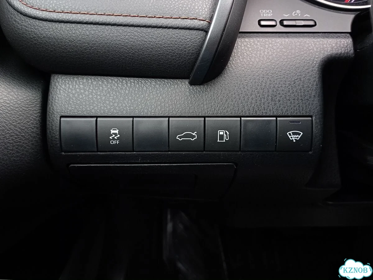 Toyota Camry 2.0 AT, 2018, 146 187 км фото 10