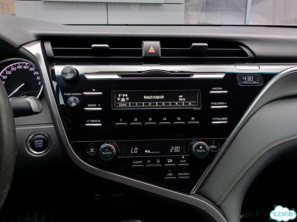 Toyota Camry 2.0 AT, 2018, 146 187 км фото 11