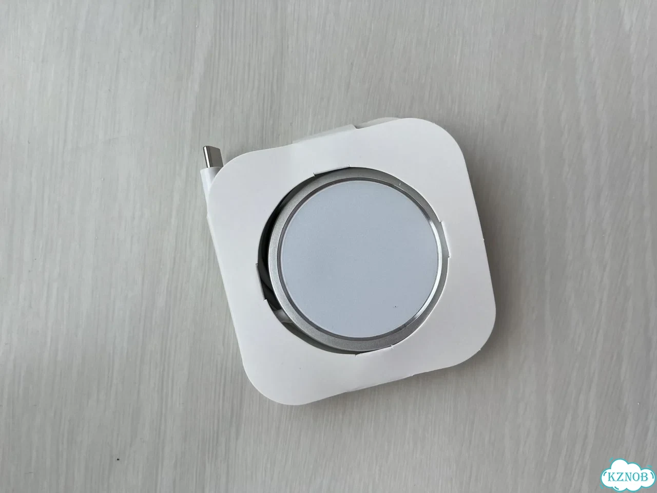 Беспроводная зарядка MagSafe Charger 15W фото 3