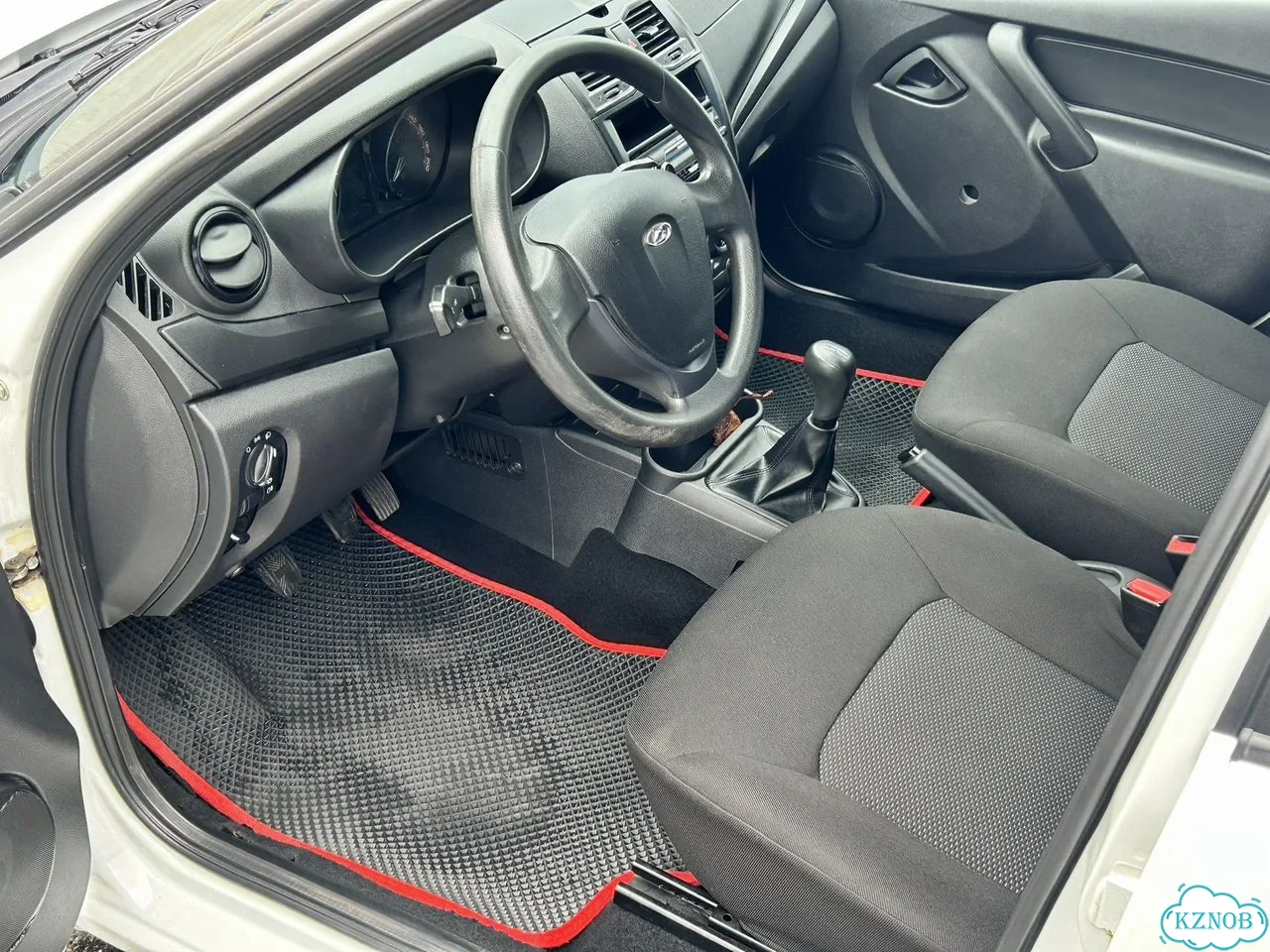 ВАЗ (LADA) Granta 1.6 MT, 2020, 135 000 км фото 12