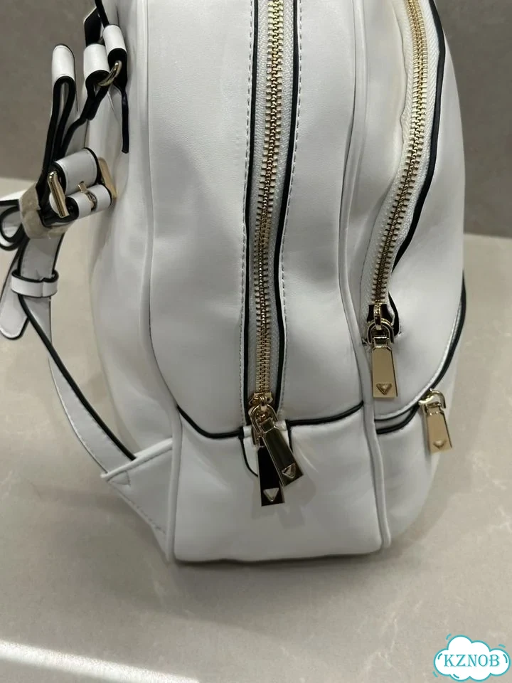 Рюкзак Guess manhattan новый фото 2
