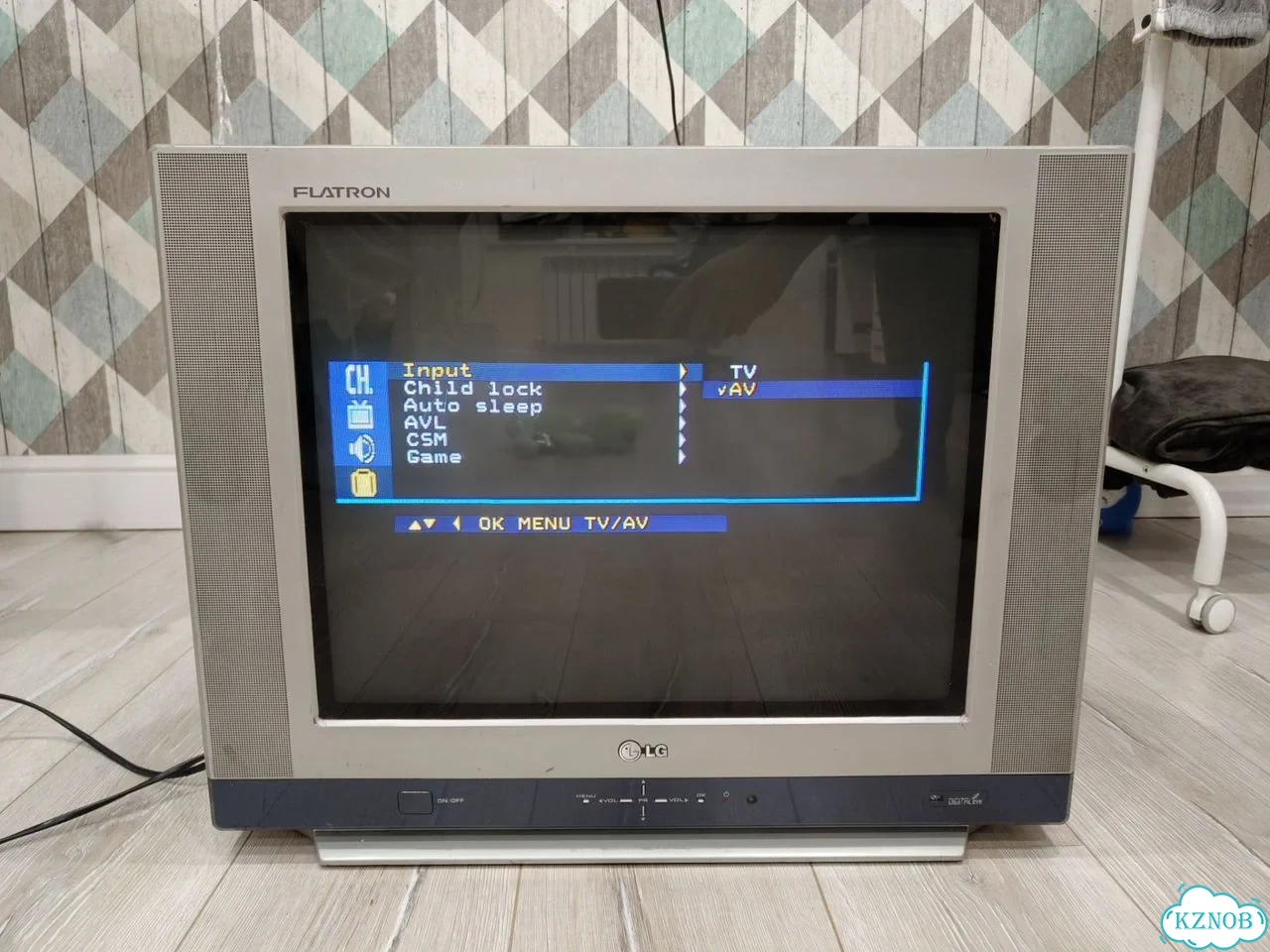Телевизор LG CT-21Q41KE фото 1