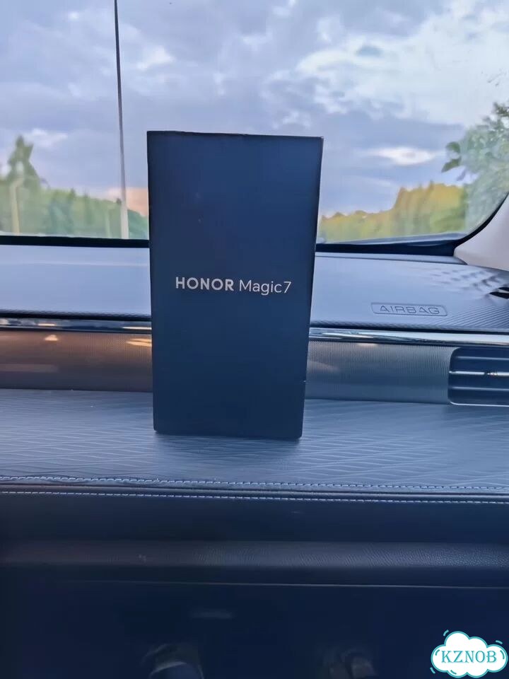 HONOR Magic7, 12/256 ГБ, SIM + eSIM фото 2