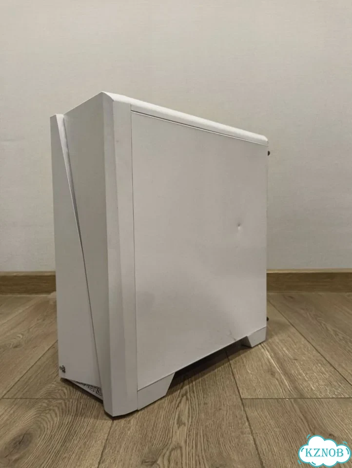 Корпус AeroCool Cyclon белый фото 2