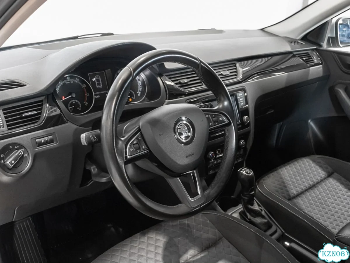 Skoda Rapid 1.6 AT, 2018, 116 360 км фото 5