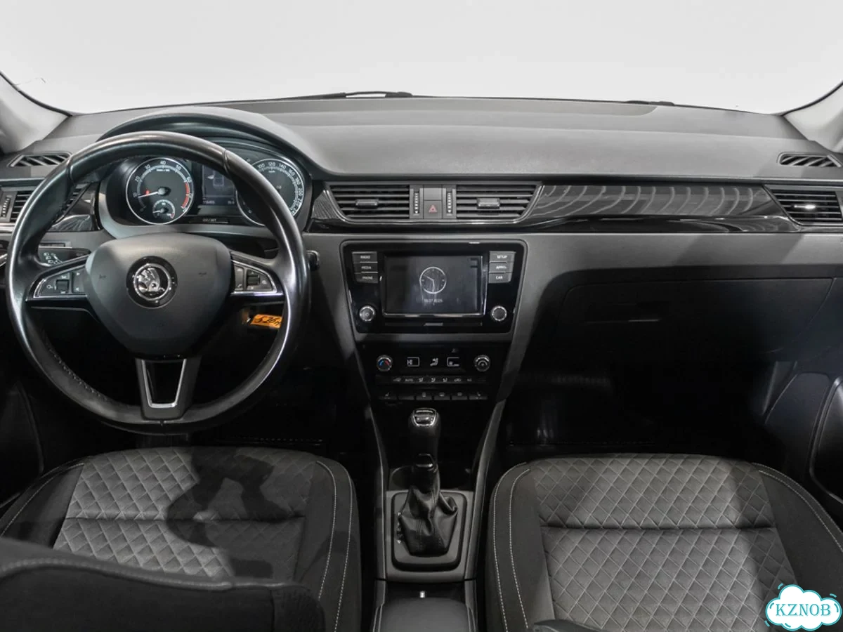 Skoda Rapid 1.6 AT, 2018, 116 360 км фото 6
