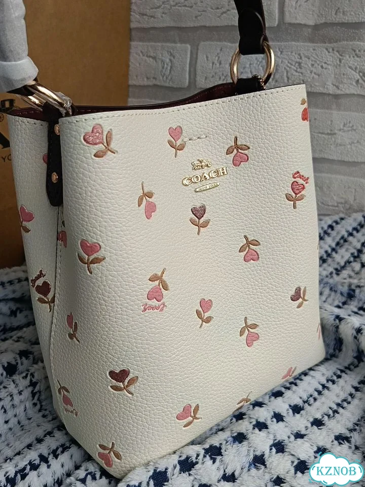 Сумка новая Coach молочная фото 1