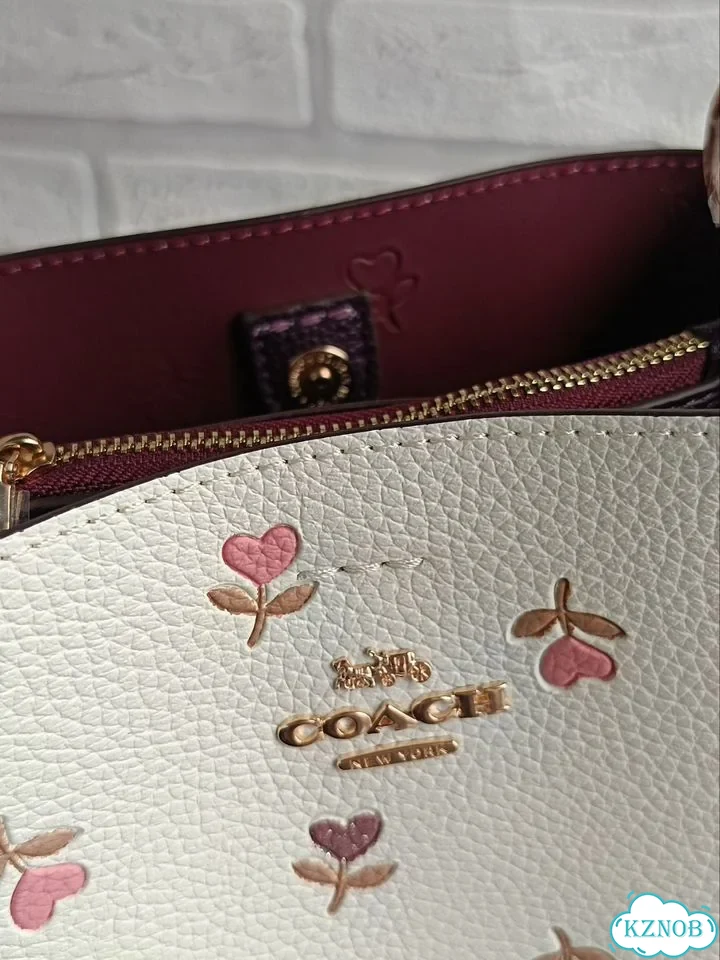 Сумка новая Coach молочная фото 10