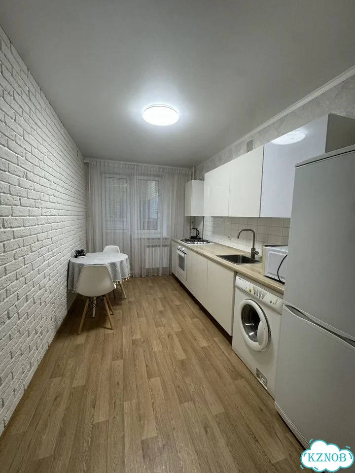 1-к. квартира, 38 м², 4/9 эт. фото 2