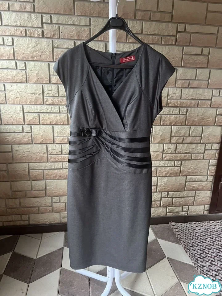 Платье женское деловое 46-48 фото 1