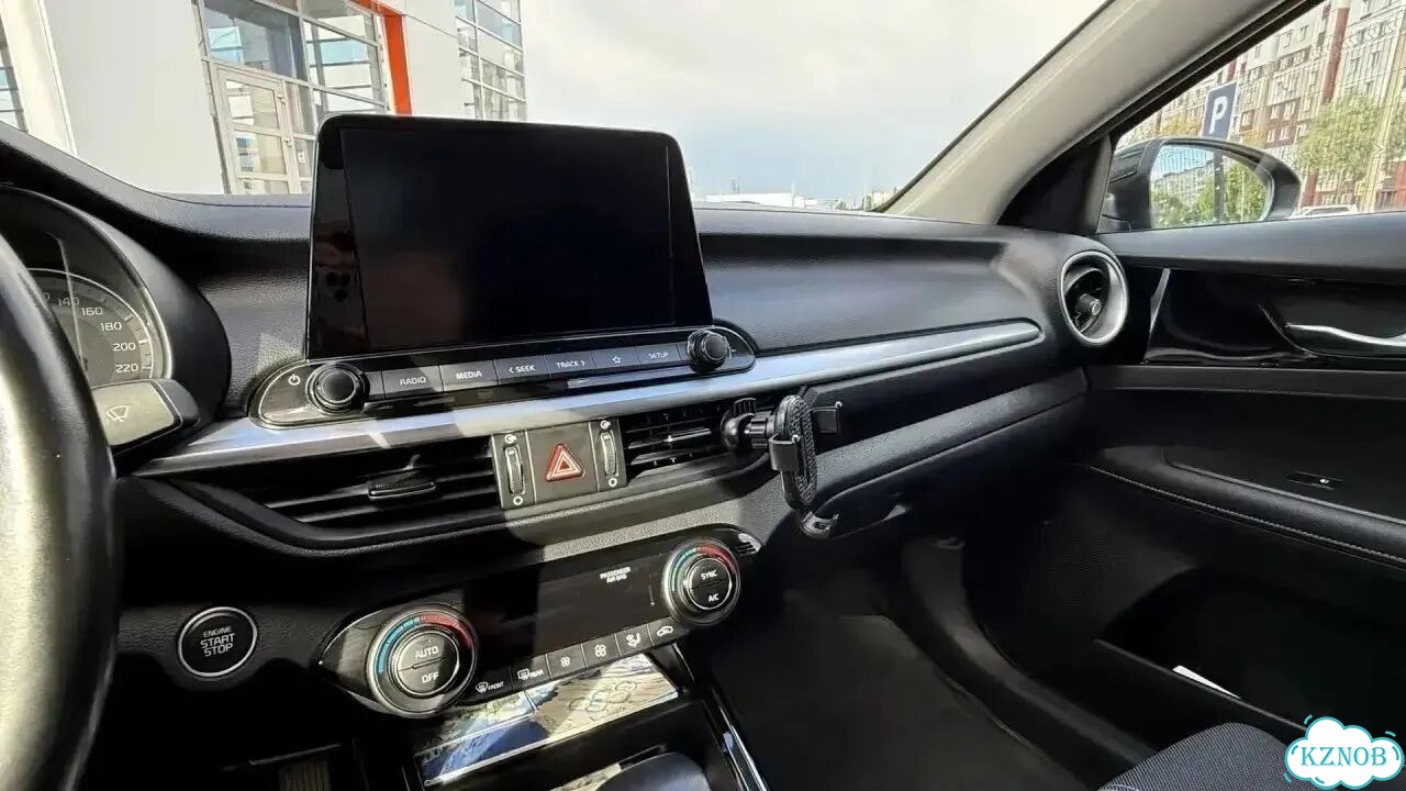 Kia Cerato 2.0 AT, 2021, 99 100 км фото 18