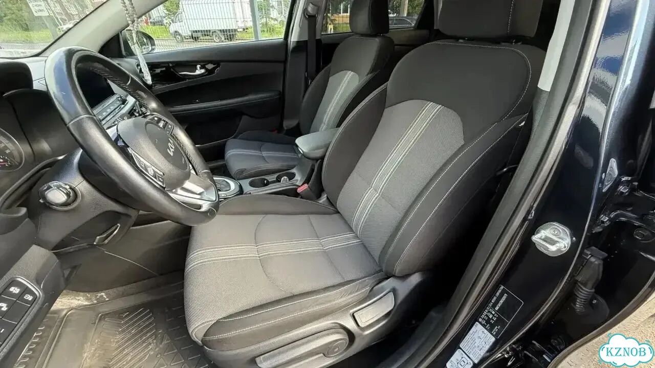 Kia Cerato 2.0 AT, 2021, 99 100 км фото 25