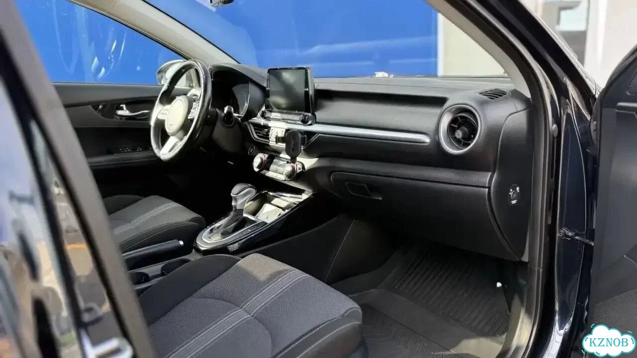 Kia Cerato 2.0 AT, 2021, 99 100 км фото 32