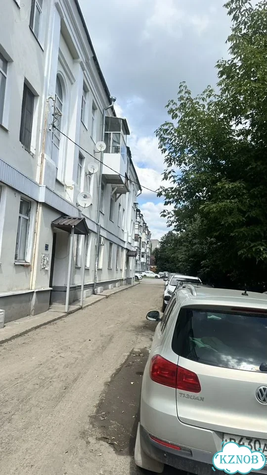 Комната 15 м² в 3-к., 1/3 эт. фото 2