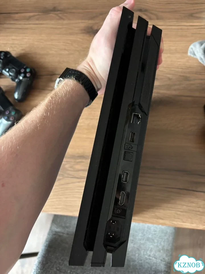 Sony PlayStation 4 pro 1tb фото 3