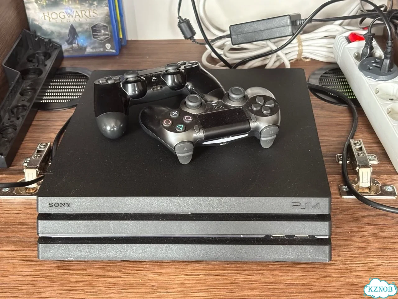 Sony PlayStation 4 pro 1tb фото 5